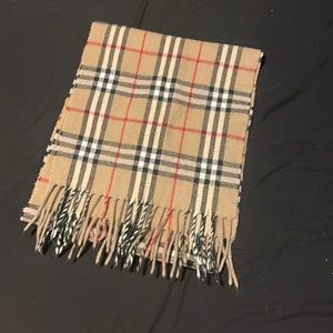 Burberry pattern scarf